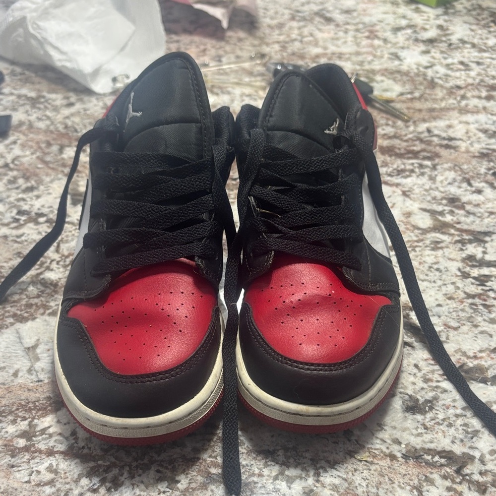 Jordan Women's Black and Red Low Top Sneakers